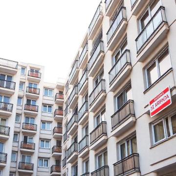 apartment rent lease signing